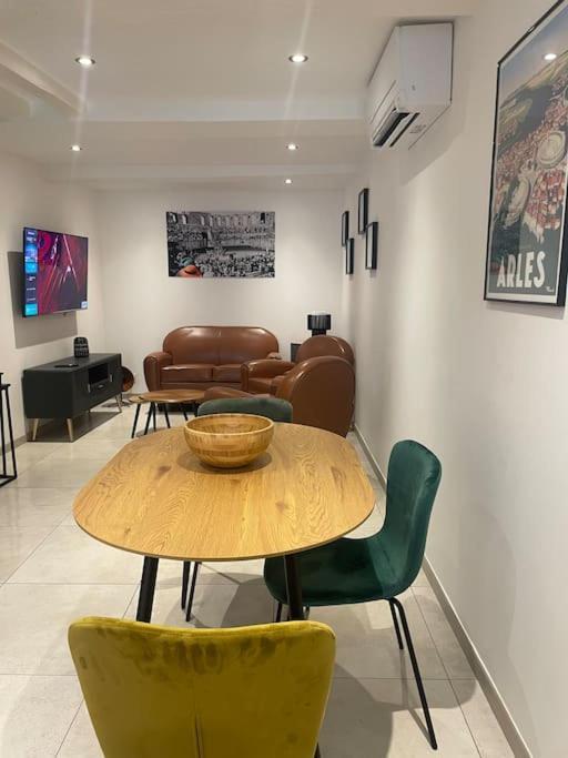 Apartament "La Major" Centre Arles Arenes Zewnętrze zdjęcie